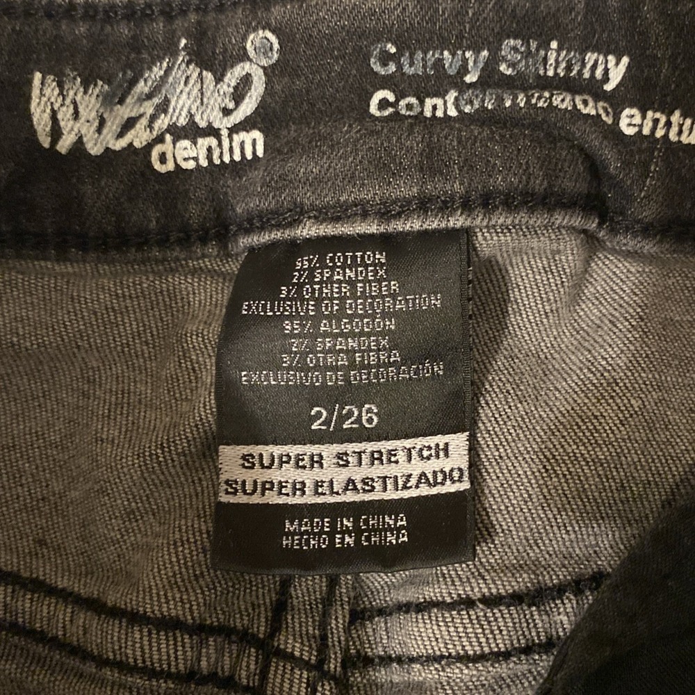 Mossimo Womens Jeans Curvy Skinny Embroidered Floral Stretch Black Size 2 /‎ 26 - Picture 5 of 6
